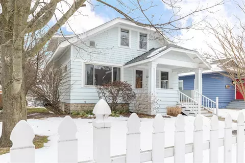 321 Clinton, South Haven, MI 49090