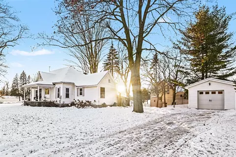 612 W Grand Riv, Portland, MI 48875