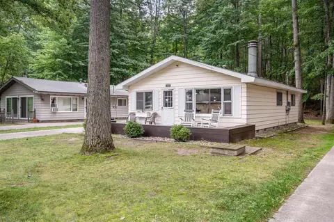 255 Robbins, Roscommon, MI 48653 photo 36
