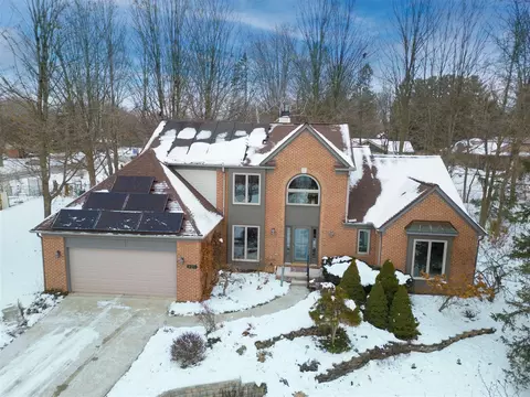 825 Brookside, Ann Arbor, MI 48105