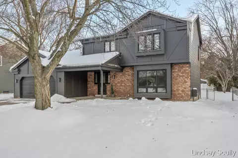 1830 Lockmere, Kentwood, MI 49508
