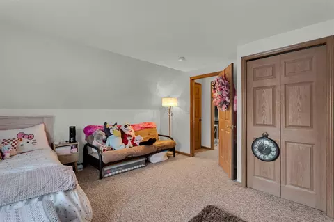 Bedroom - 232 Greenvalley, Jerome, MI 49249 photo 6 of 8