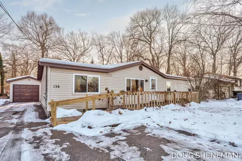 138 Riley, Holland, MI 49424