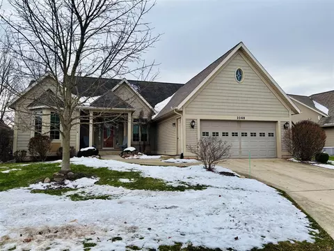 2268 NW Pin Oak #91, Grand Rapids, MI 49504