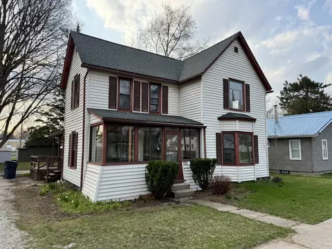 127 N Pleasant, Watervliet, MI 49098
