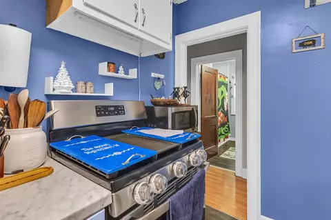 Kitchen - 550 Sparks, Jackson, MI 49202 photo 2 of 3