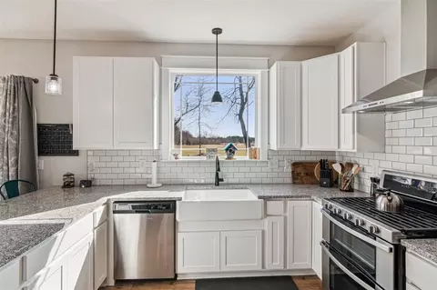 Kitchen - 68 Dickens, Spring Arbor, MI 49283 photo 2 of 2