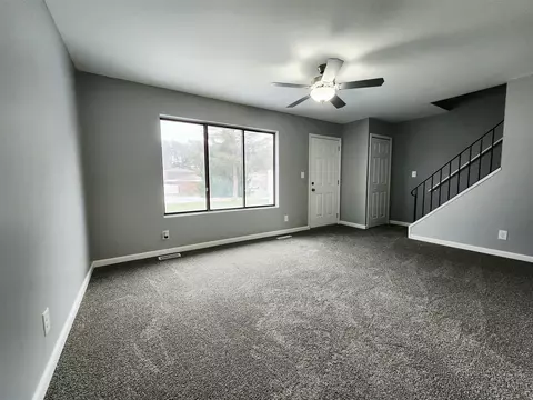 Living - 1955 Westbrook, Jackson, MI 49201 photo 2 of 2