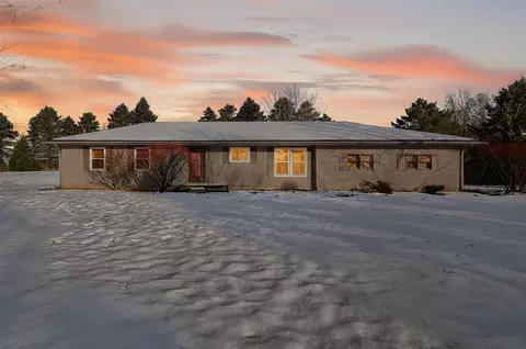 13890 Sharon Vly, Grass Lake, MI 49240