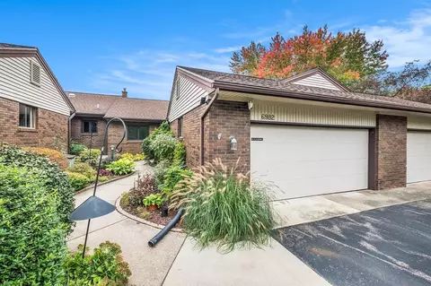 6982 Holly Hl #30, Byron Center, MI 49315