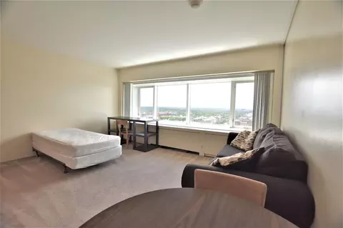 555 E William #22L, Ann Arbor, MI 48104