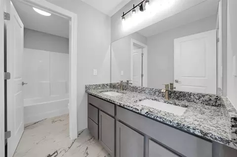 Bath - 3490 Mare, Commerce Twp, MI 48382 photo 3 of 5