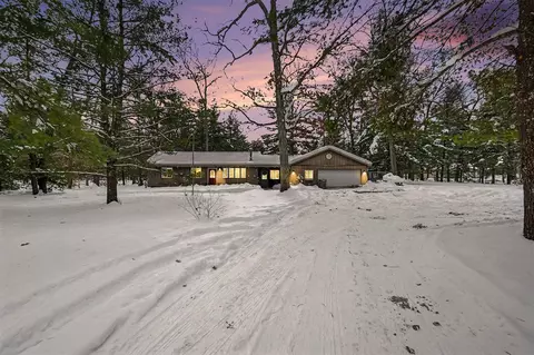 37 W Raymond, Twin Lake, MI 49457