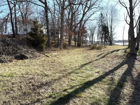 648 Sunfish, Coldwater, MI 49036 photo 2