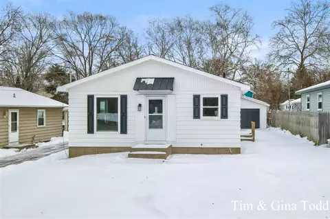 1628 Ira, Grand Rapids, MI 49504