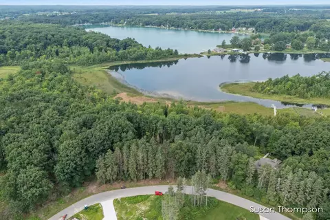 17163 Spruce Cv #13, Gowen, MI 49326