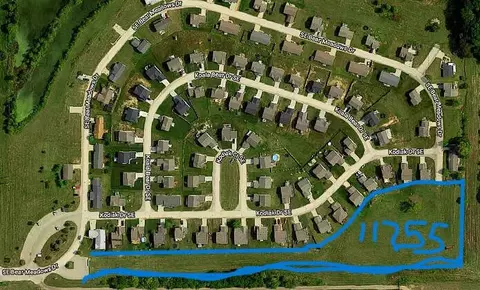 11755 E Bear Mdws, Alto, MI 49302