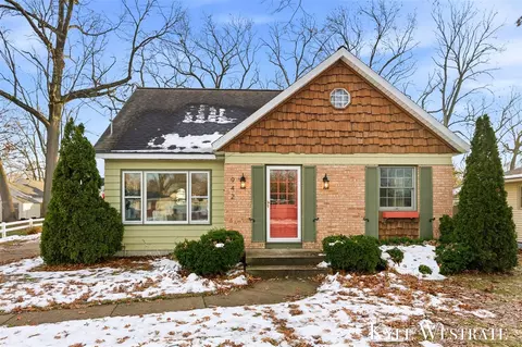 942 32nd, Wyoming, MI 49509