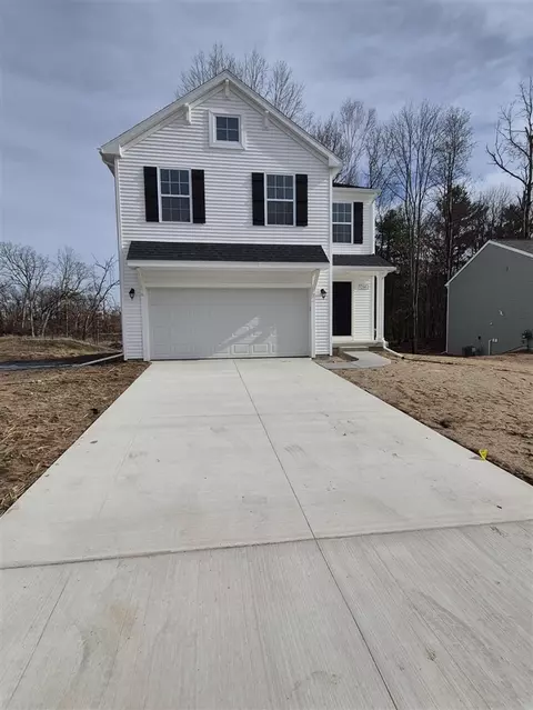 1200 Cedarwood, Greenville, MI 48838