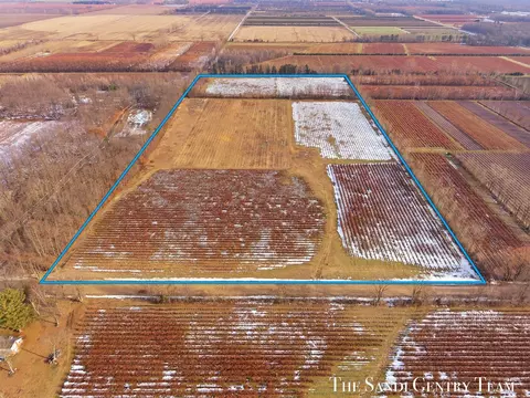 9948 144th, West Olive, MI 49460