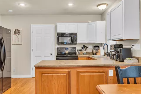 Kitchen - 110 N Thompson, Jackson, MI 49202 photo 2 of 5