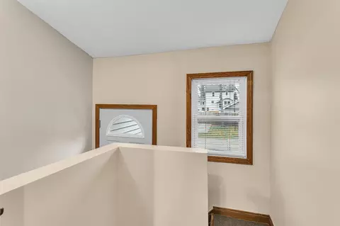 Entry Way - 110 N Thompson, Jackson, MI 49202 photo 3 of 3