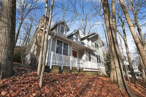 12772 Lakeland, Sawyer, MI 49125