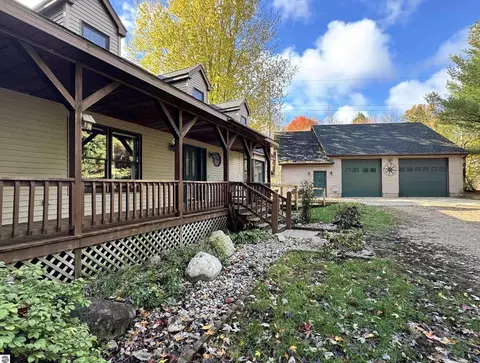 2451 W Deerfield, Mount Pleasant, MI 48858