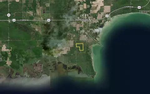 S Santiago, Au Gres, MI 48703 photo 24