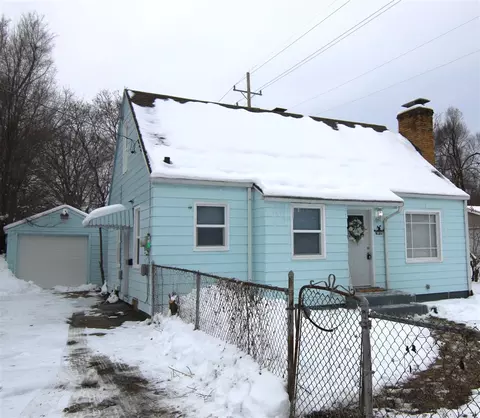 1803 Sunnyside, Kalamazoo, MI 49048