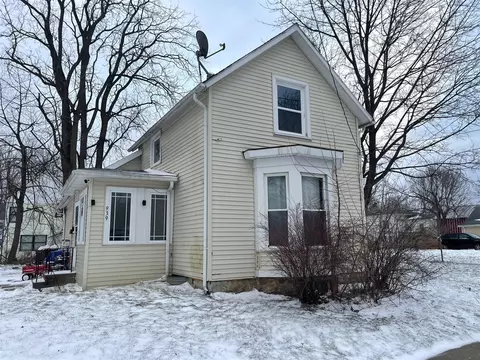 939 Williams, Jackson, MI 49203