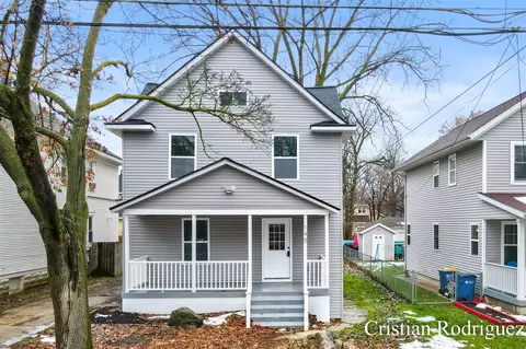145 Straight, Grand Rapids, MI 49504