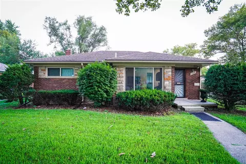 13941 Pearson, Oak Park, MI 48237
