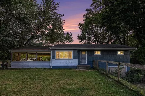 2262 Warren, Niles, MI 49120