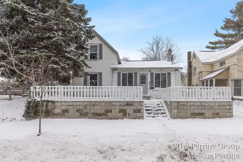243 Straight, Grand Rapids, MI 49504