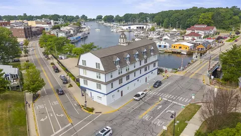 532 Dyckman #B1A, South Haven, MI 49090