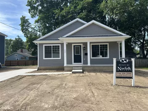107 Hart, Marshall, MI 49068