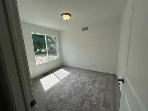 Bedroom - 107 Hart, Marshall, MI 49068 photo 2 of 3