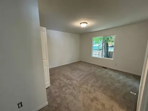 Bedroom - 107 Hart, Marshall, MI 49068 photo 3 of 3