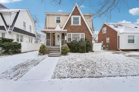 869 Lincoln, Lincoln Park, MI 48146
