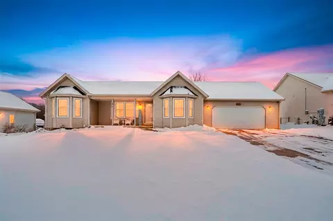 2695 Hickory Nut, Kalamazoo, MI 49004
