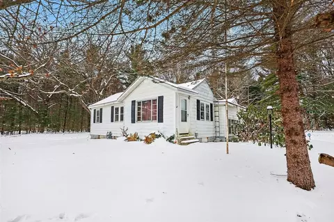 5472 W Johnson, Ludington, MI 49431