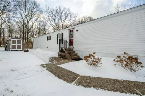 1565 M-63 # 65, Benton Harbor, MI 49022