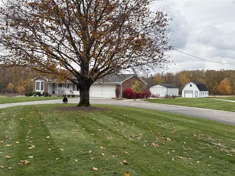 9277 Ivanrest, Byron Center, MI 49315