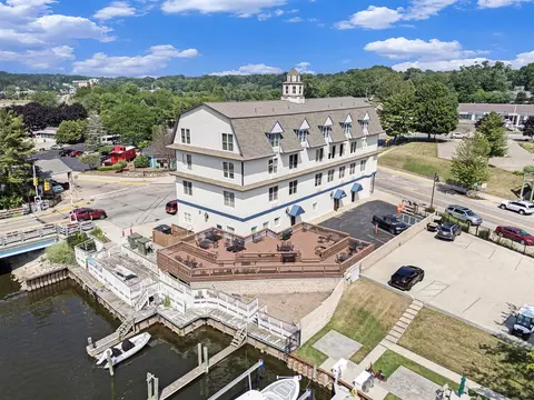 532 Dyckman UNIT 6, South Haven, MI 49090
