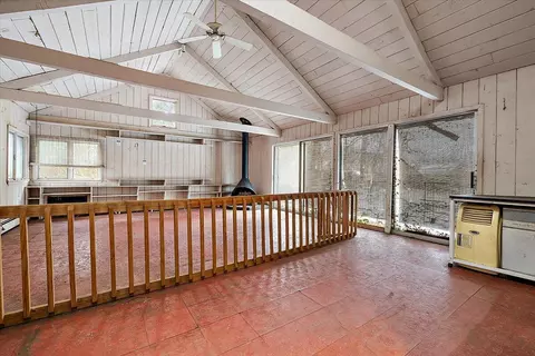 Living - 735 Renshaw, Clawson, MI 48017 photo 4 of 4