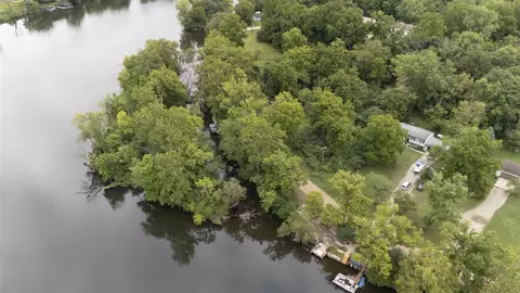 E River, Buchanan, MI 49107 photo 3