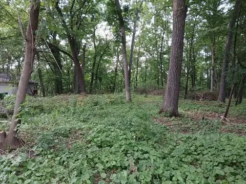 1272 Westlake Woods, Battle Creek, MI 49037