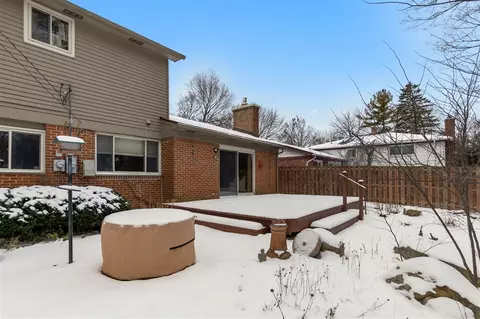 Exterior - 2881 N Baylis, Ann Arbor, MI 48108 photo 6 of 8