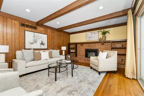 Living - 2881 N Baylis, Ann Arbor, MI 48108 photo 3 of 5